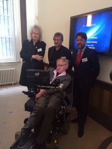 l profesor Stephen Hawking junto al presidente del Cabildo, Carlos Alonso; el astrofísico fundador de Starmus, Garik Israelian, y el músico y astrónomo Bryan May 