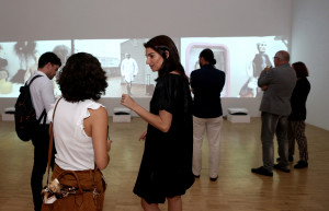 La exposición, que reúne su más destacada obra audiovisual y fotográfica, se inaugura mañana [jueves 18] a las 20:00 horas en este centro de arte contemporáneo del Cabildo